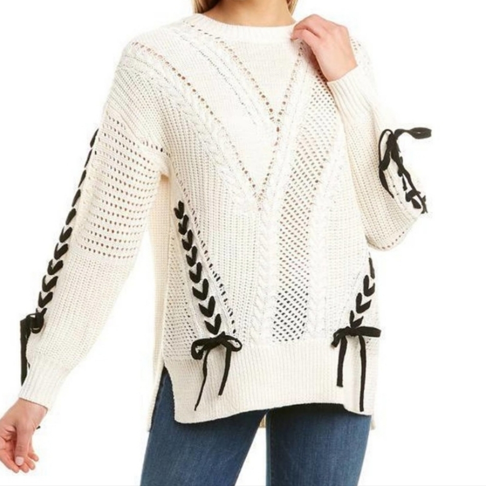 Willow & Clay Loose Knit Sweater, Medium